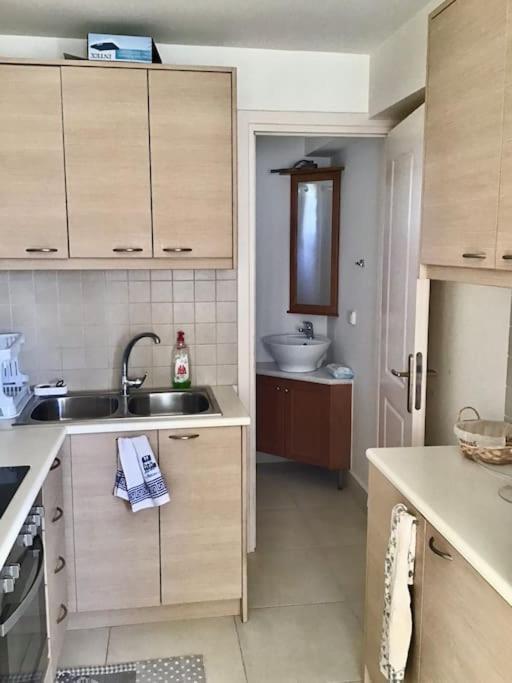 Bouzaíika Sea Breeze - Home With A View מראה חיצוני תמונה