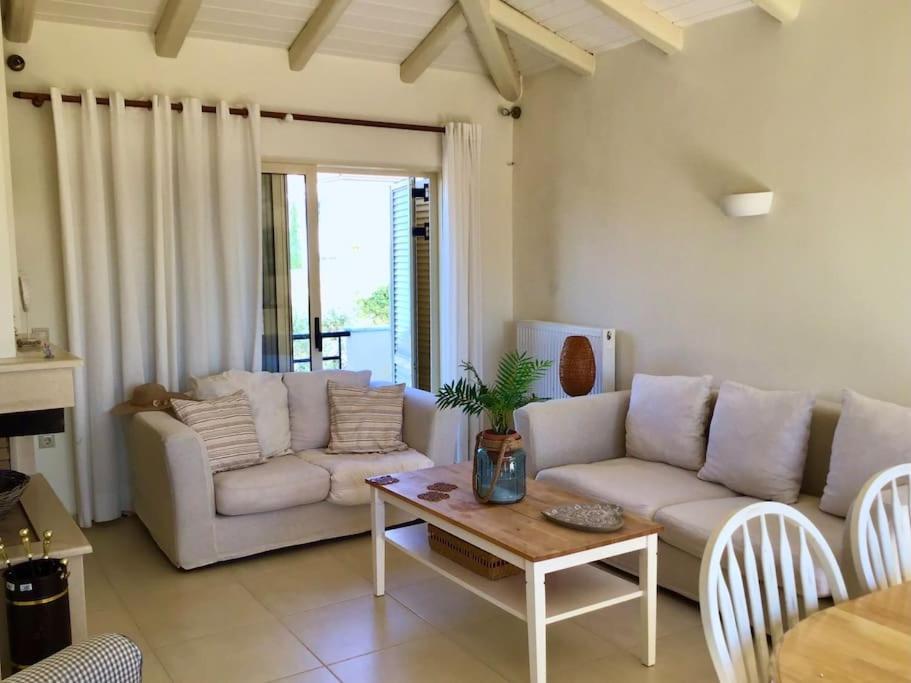 Bouzaíika Sea Breeze - Home With A View מראה חיצוני תמונה